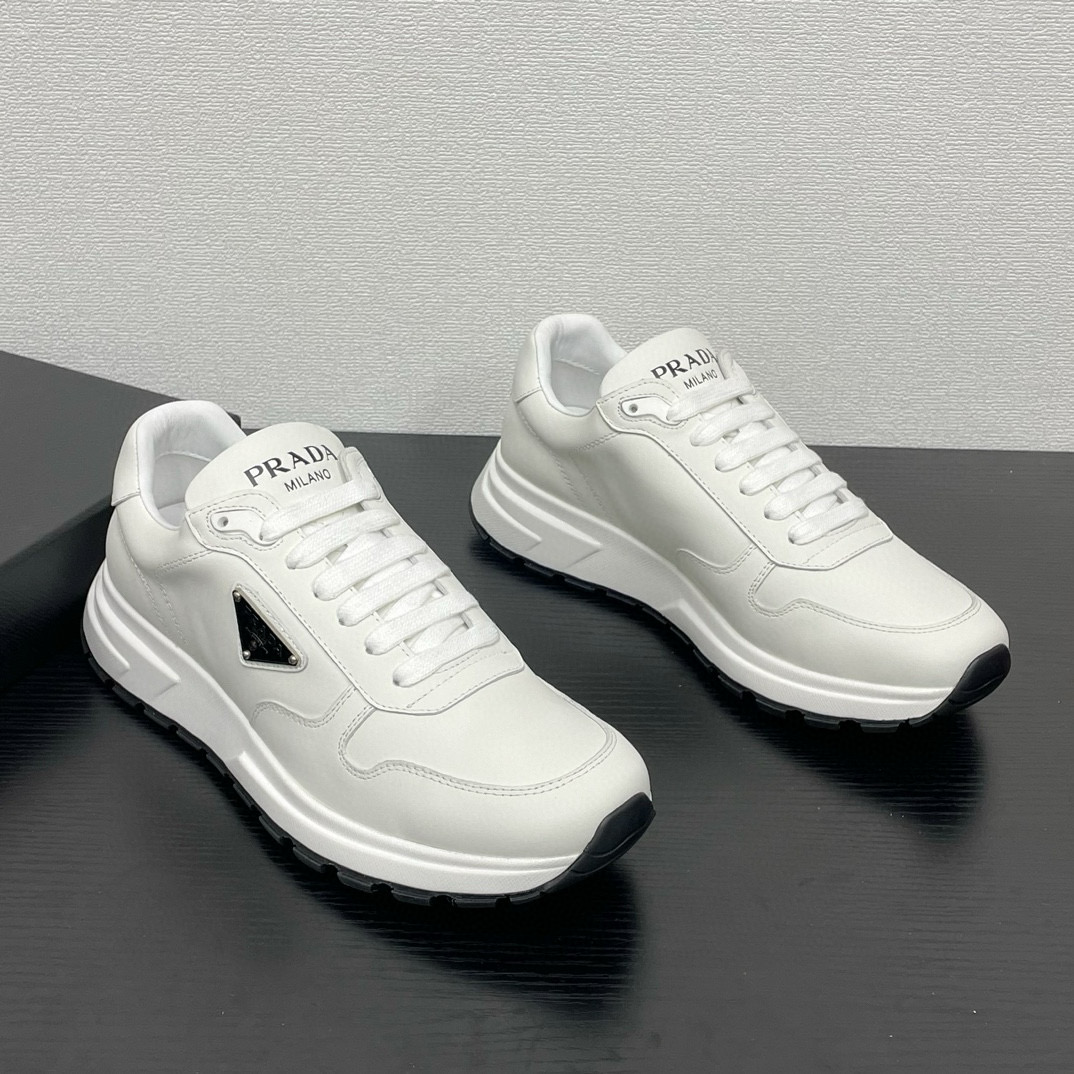 프라다 Prada 스니커즈 White