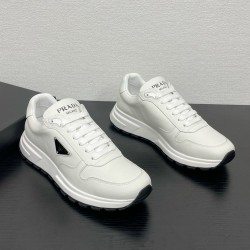프라다 Prada 스니커즈 White