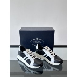 프라다 Prada 스니커즈