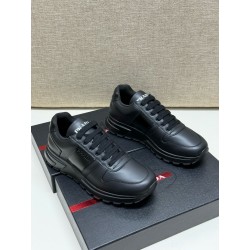 프라다 Prada 스니커즈