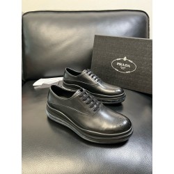 프라다 Prada 스니커즈