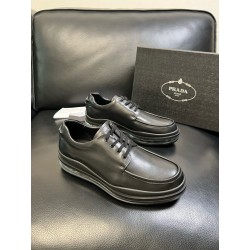 프라다 Prada 스니커즈