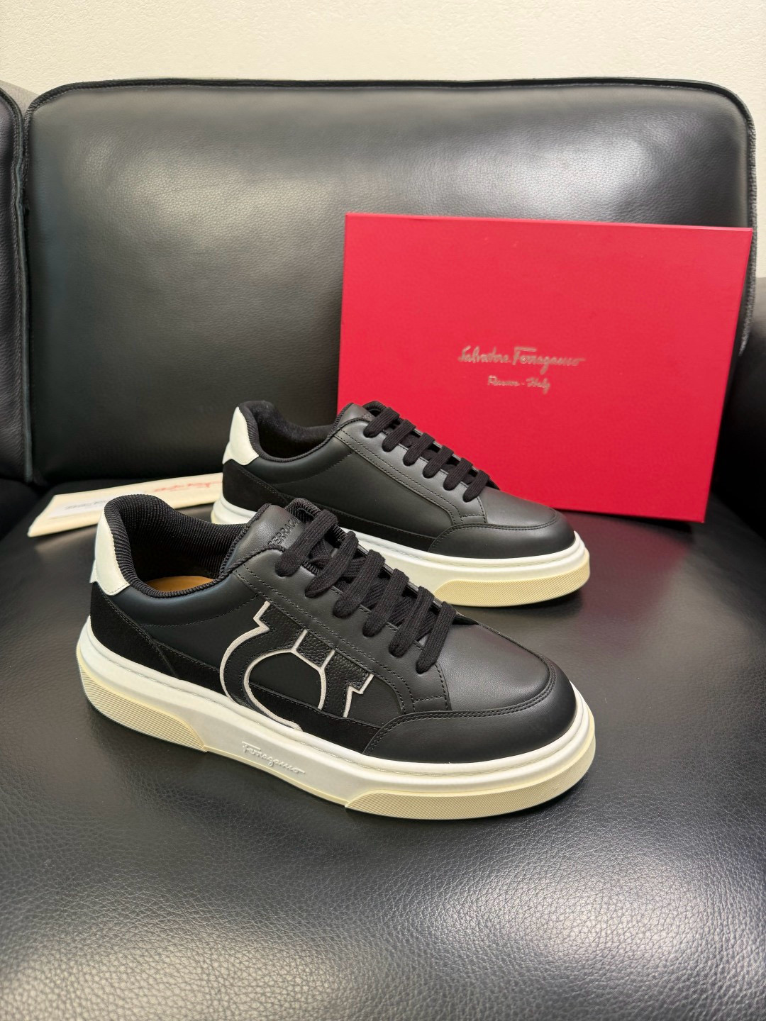 살바토레 페라가모 Salvatore Ferragamo 스니커즈