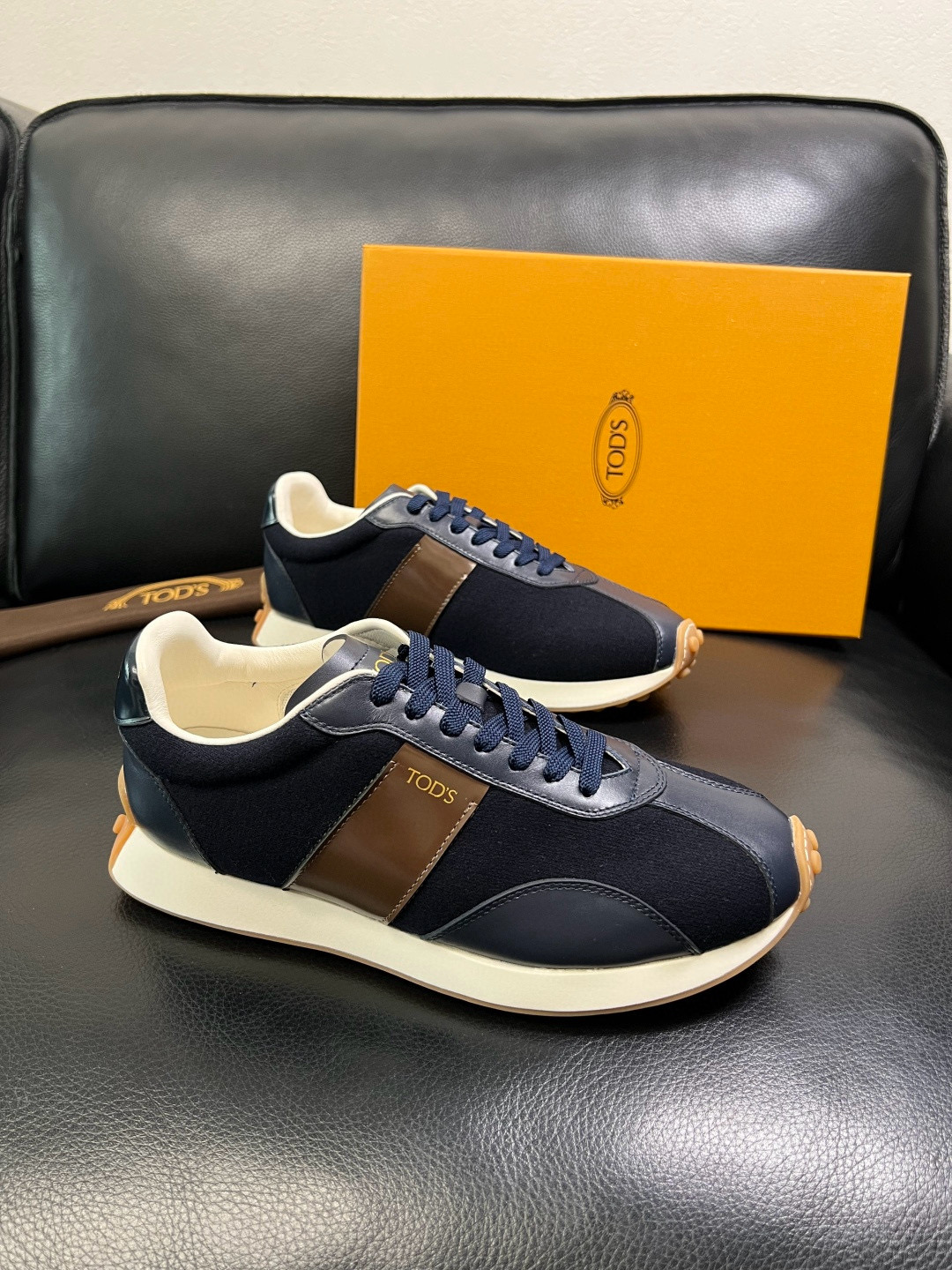 토즈 TOD'S 스니커즈