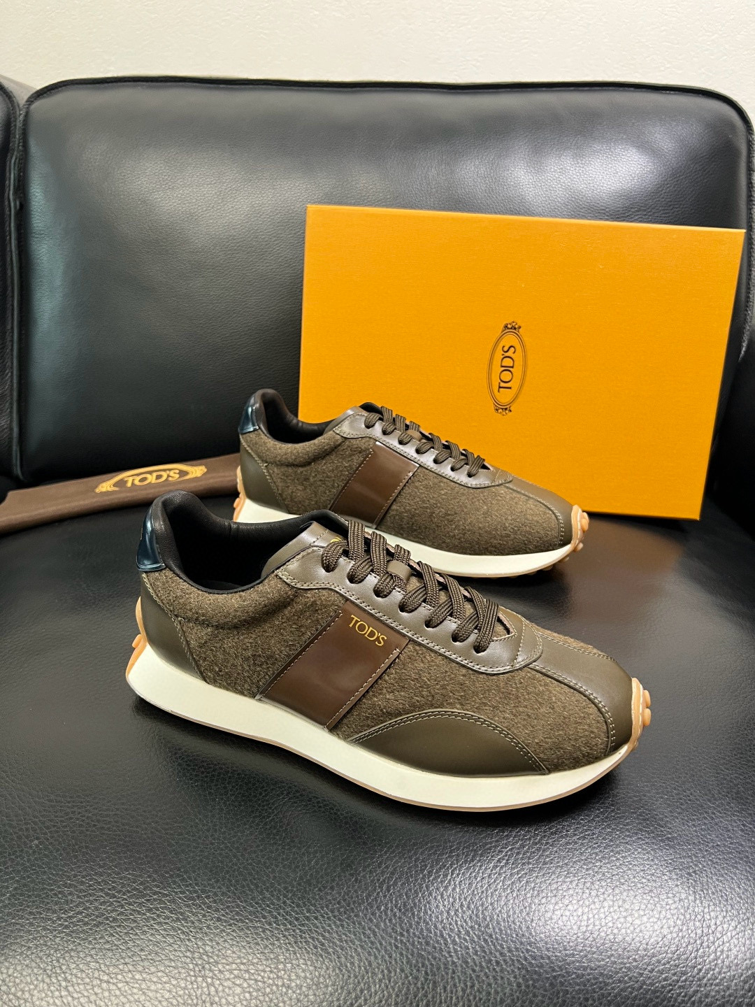 토즈 TOD'S 스니커즈