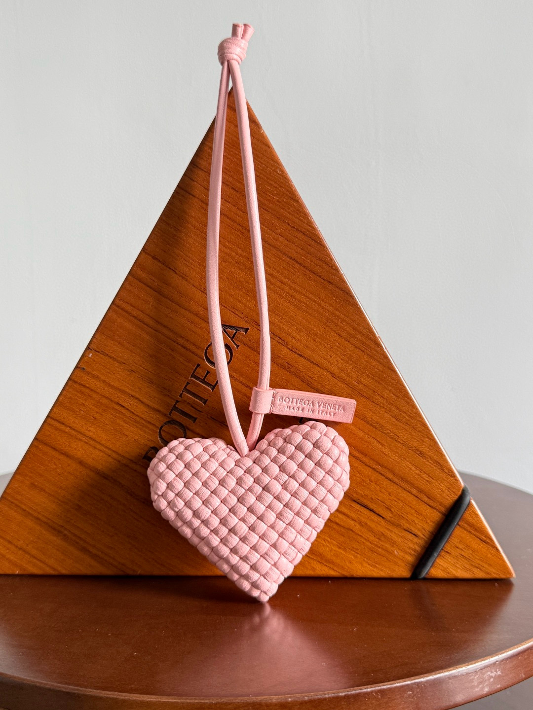 보테가베네타 Bottega Veneta 844701