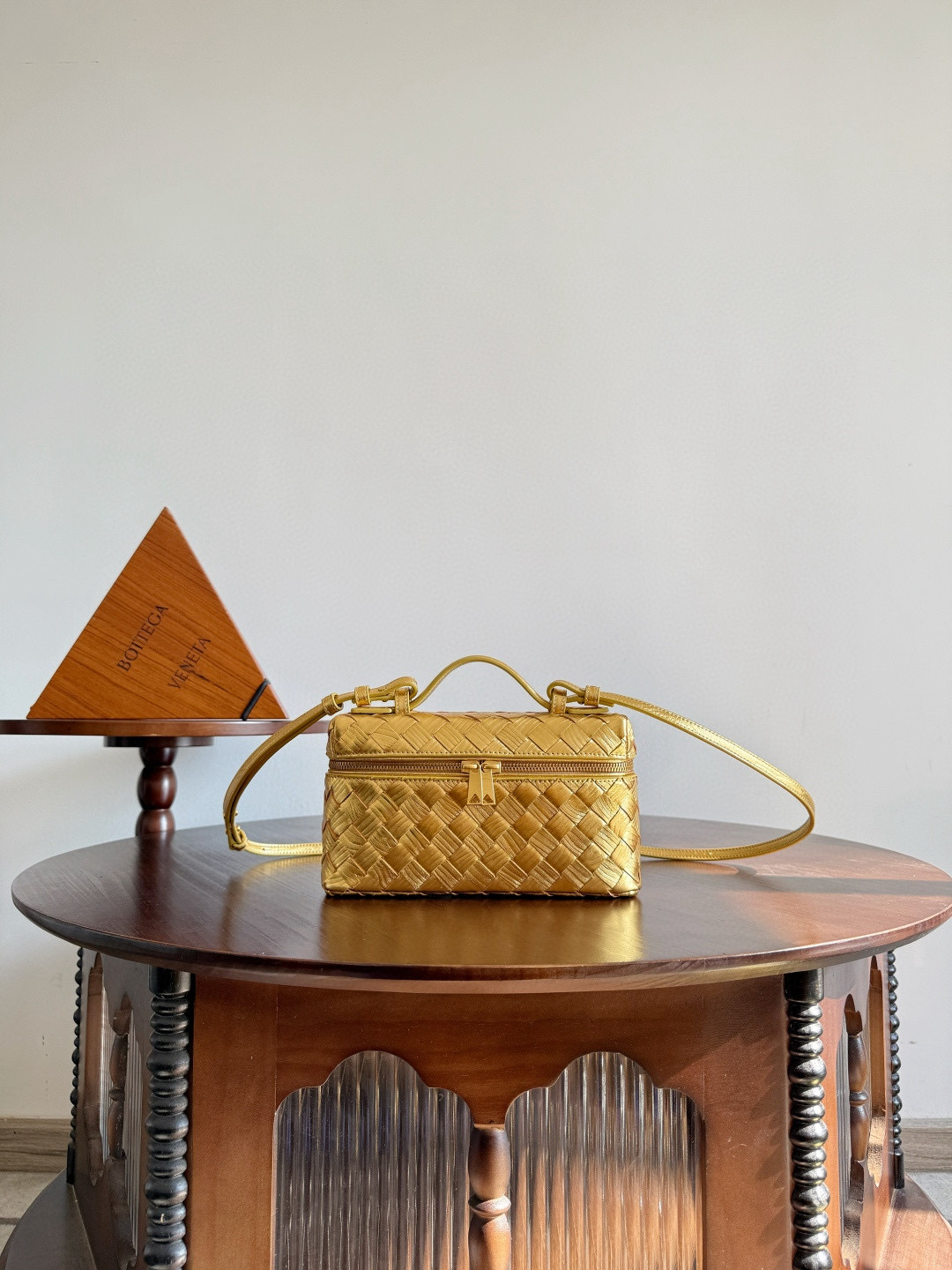 보테가 베네타 Bottega Veneta Bang Bang Vanity 크로스 백 789109 22cm