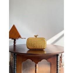 보테가베네타 Bottega Veneta 717622 The Knot 19CM