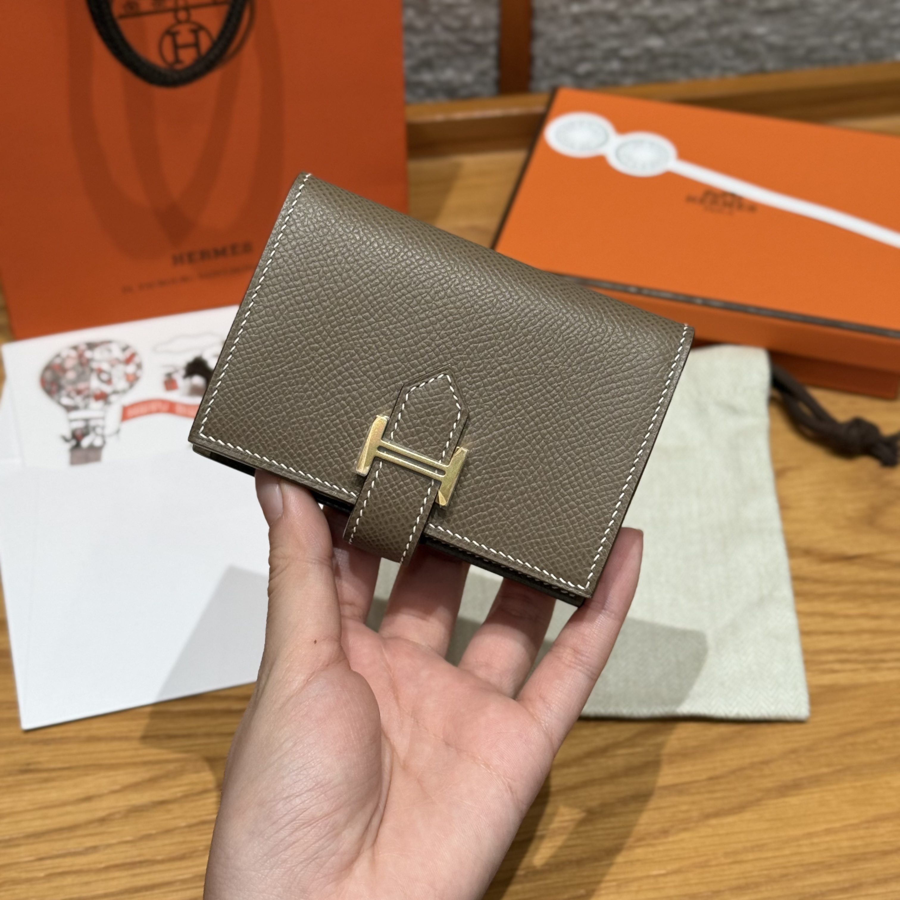 에르메스 Hermes Bearn mini wallet 10.3cm Epsom 18 Etoupe/gold