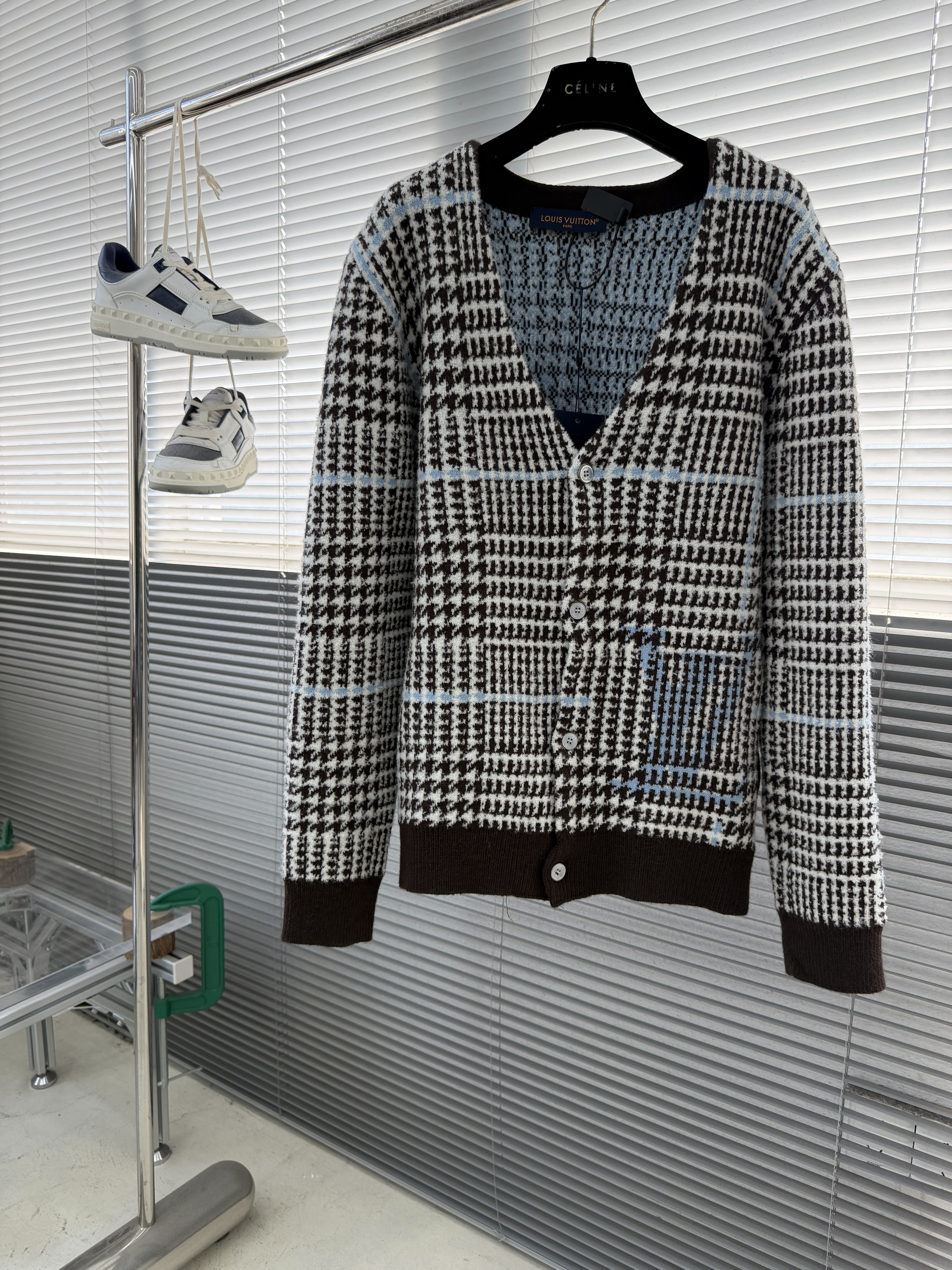 루이비통 Louis Vuitton 가디건