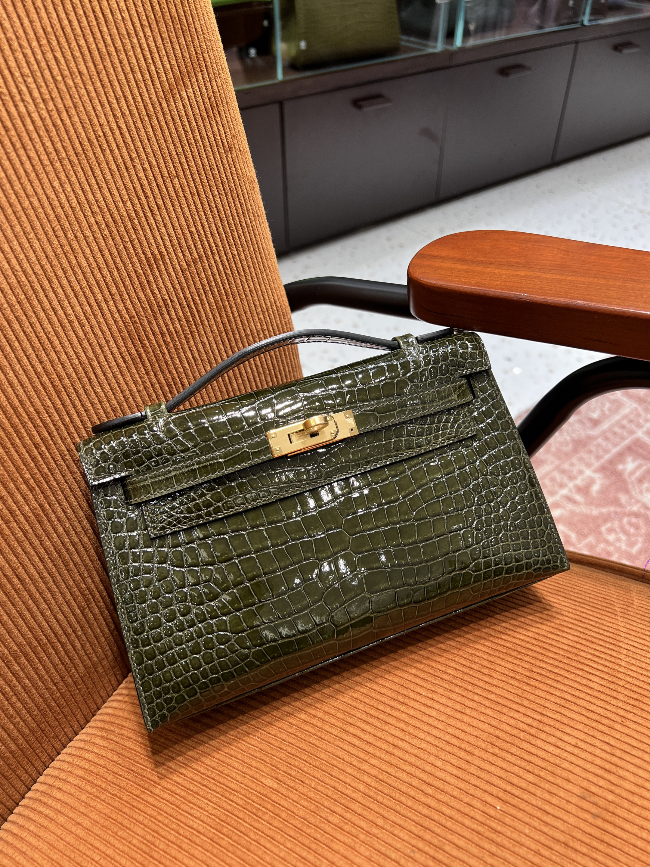 에르메스 Hermes Kelly Pochette Hcp Porosus Crocodile 6H Vert Veronese/gold