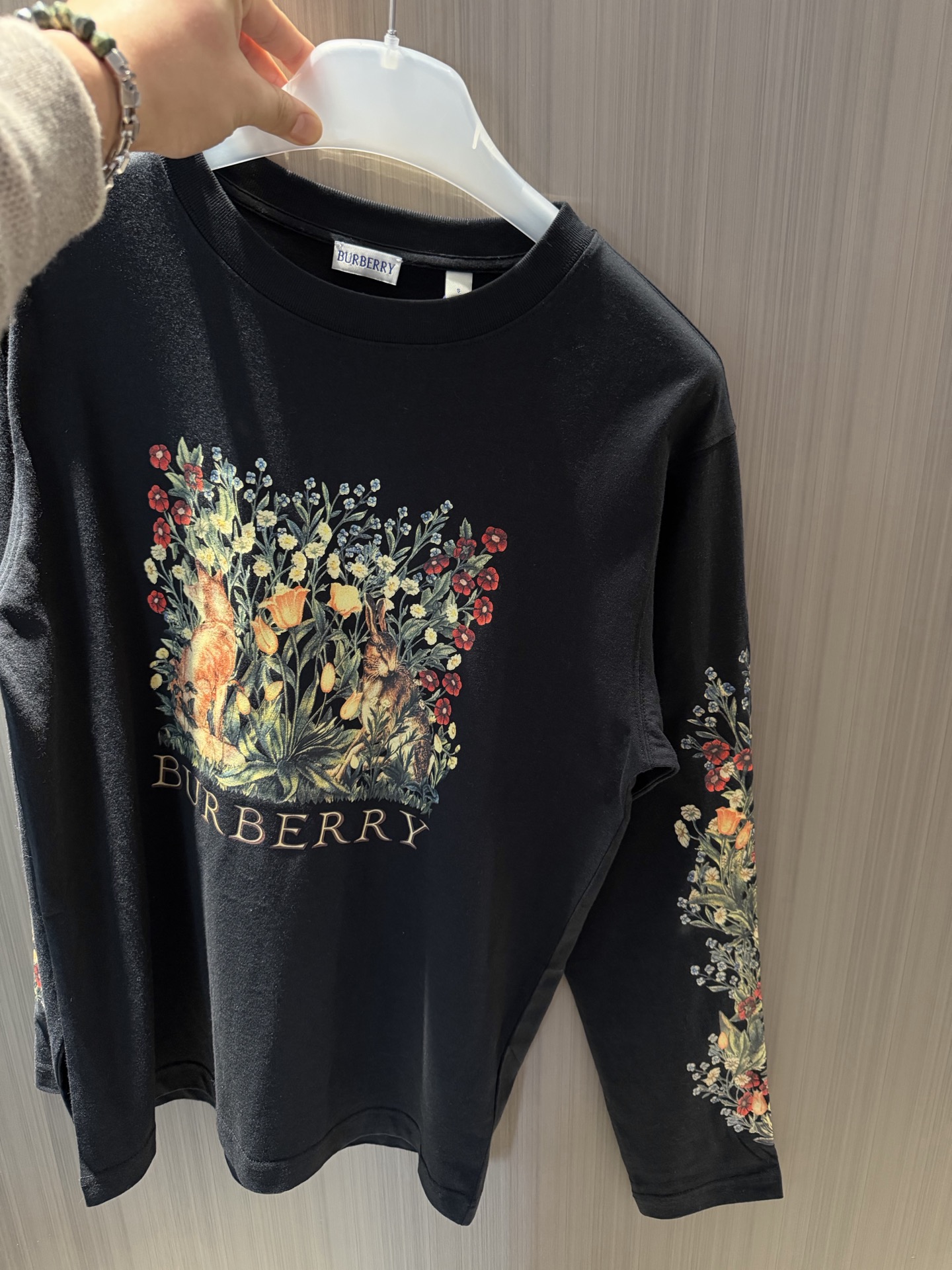 로로피아나 LOEWE 긴팔 티셔츠