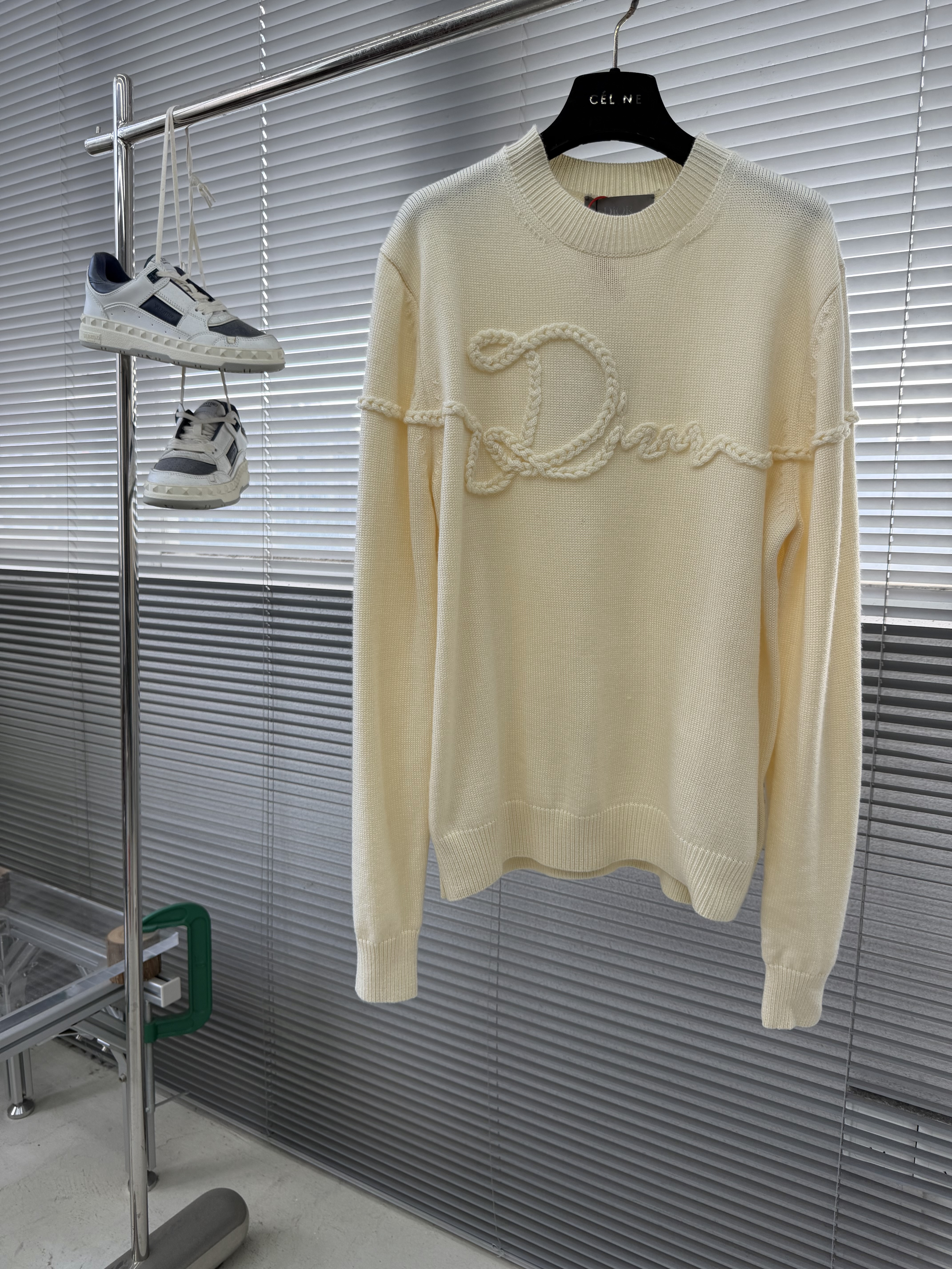 디올 Dior Ribbon  스웨터