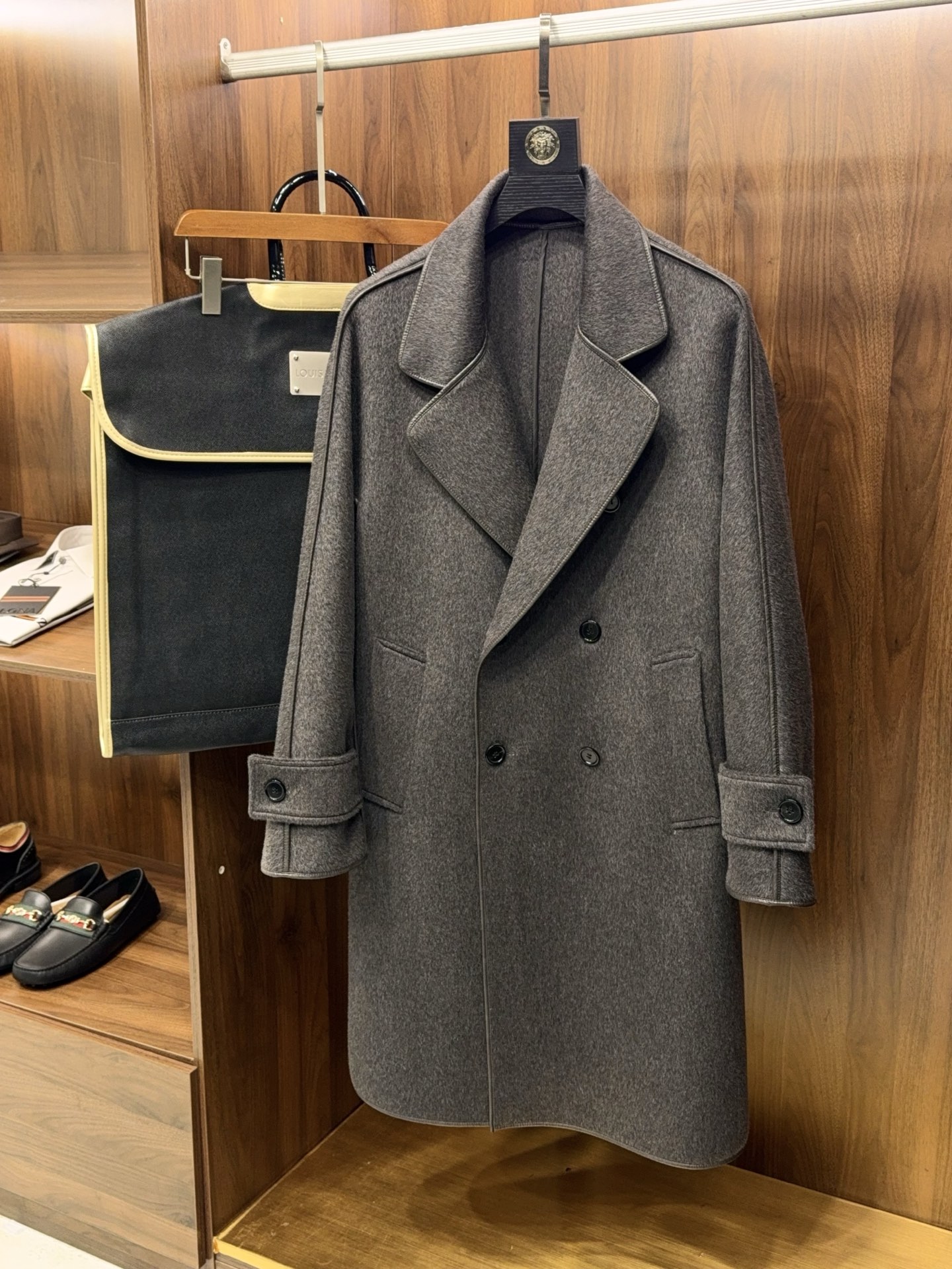 루이비통 Louis Vuitton 코트