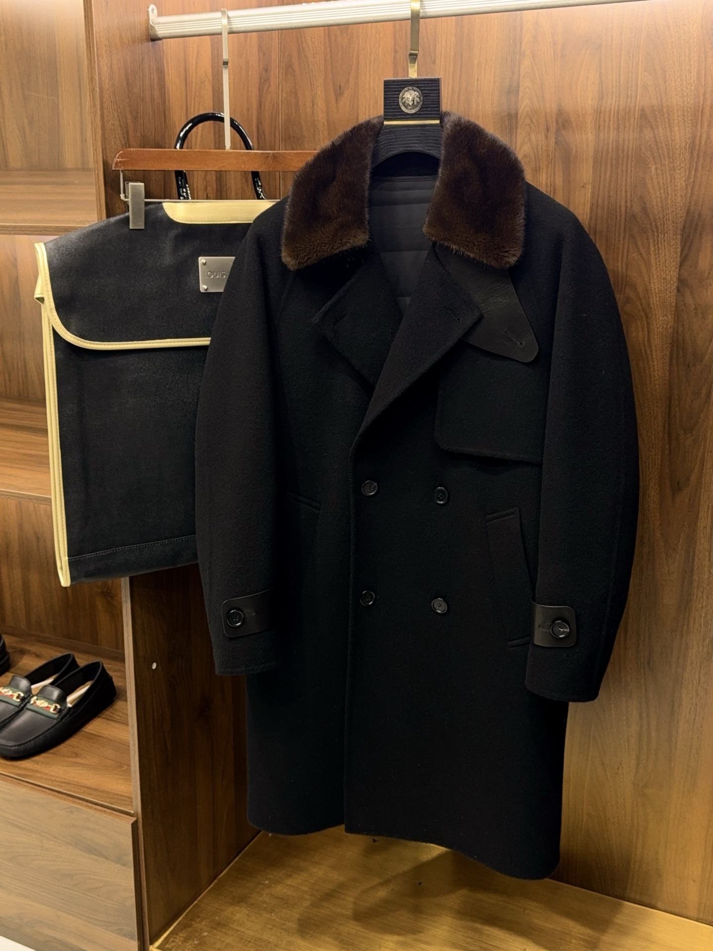 루이비통 Louis Vuitton 다운 코트