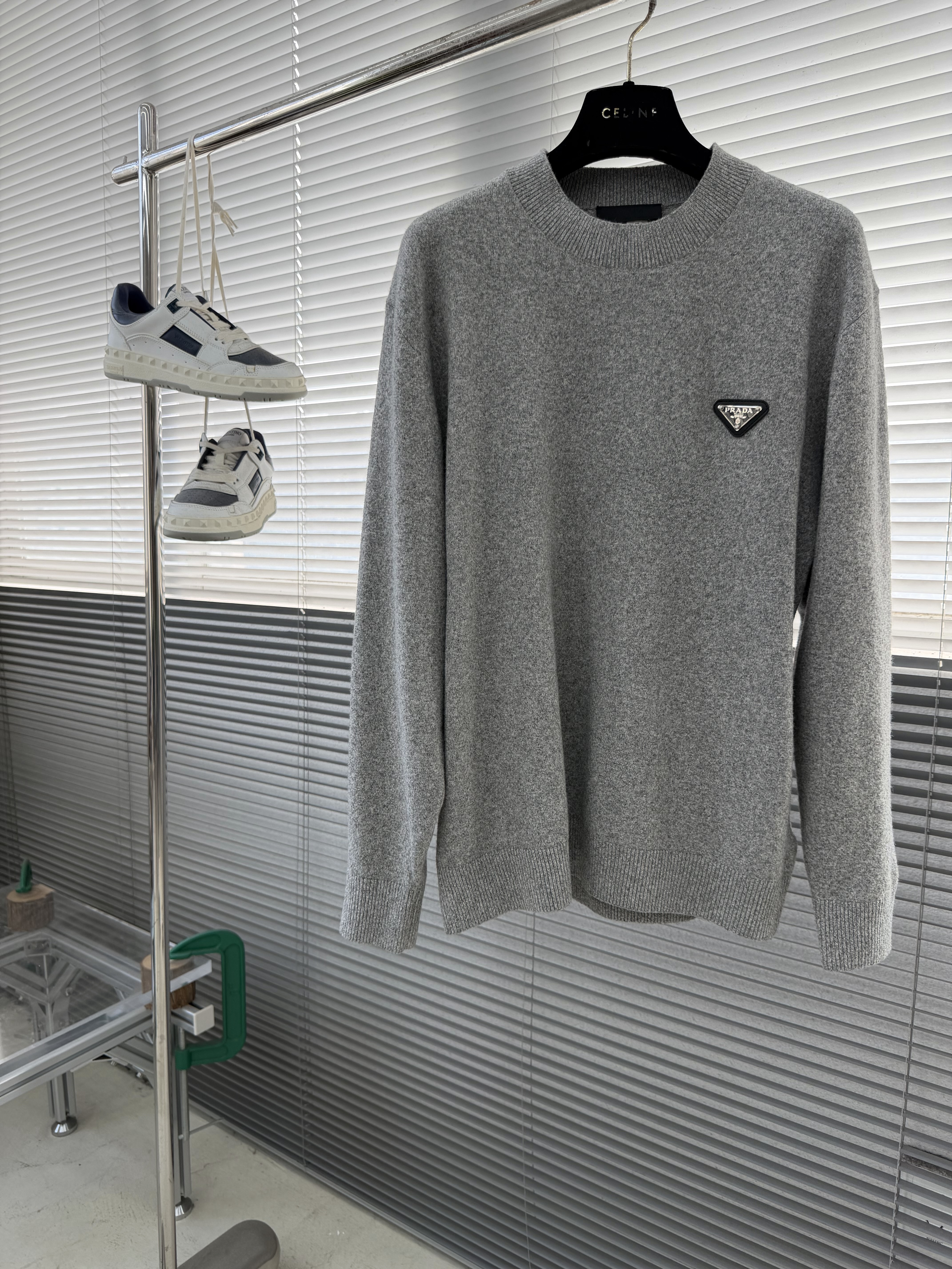 프라다 Prada 스웨터