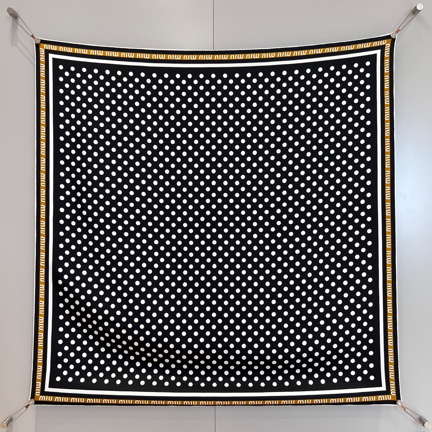 미우 미우 MIU MIU 스카프 90×90cm