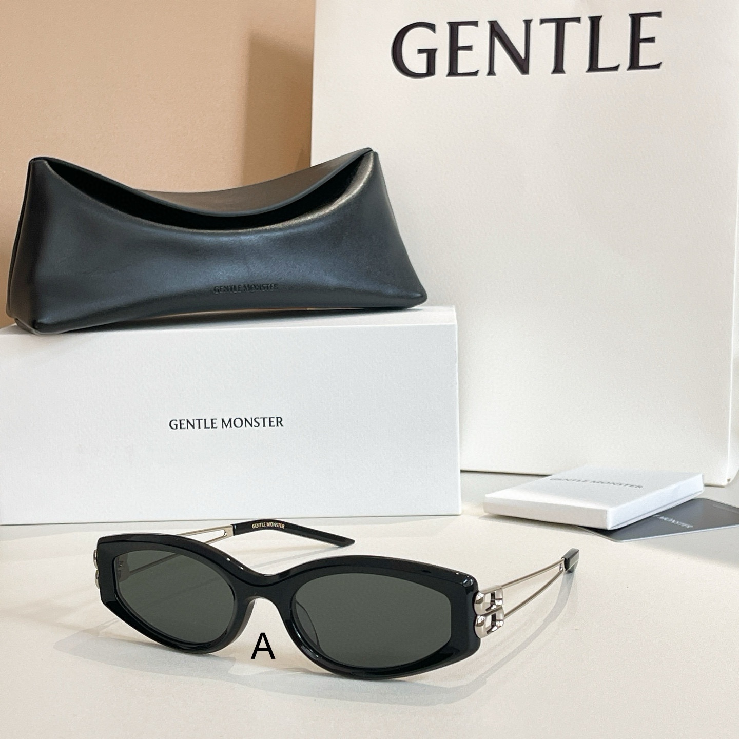 젠틀 몬스터 Gentle Monster SOLID LOOP 55口21-149