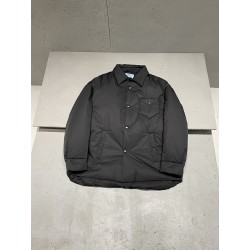 프라다 Prada 패딩