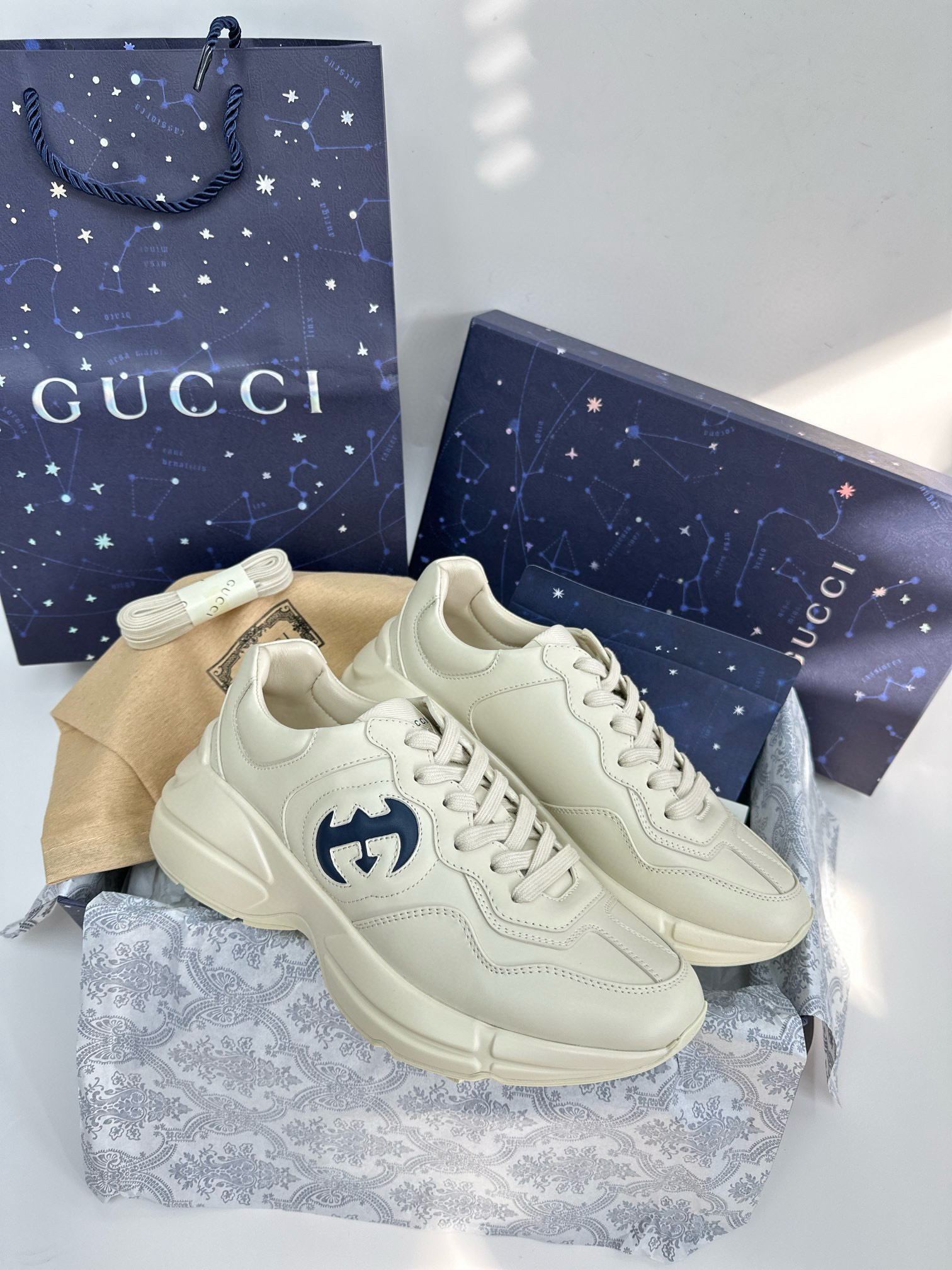 구찌 Gucci 스니커즈