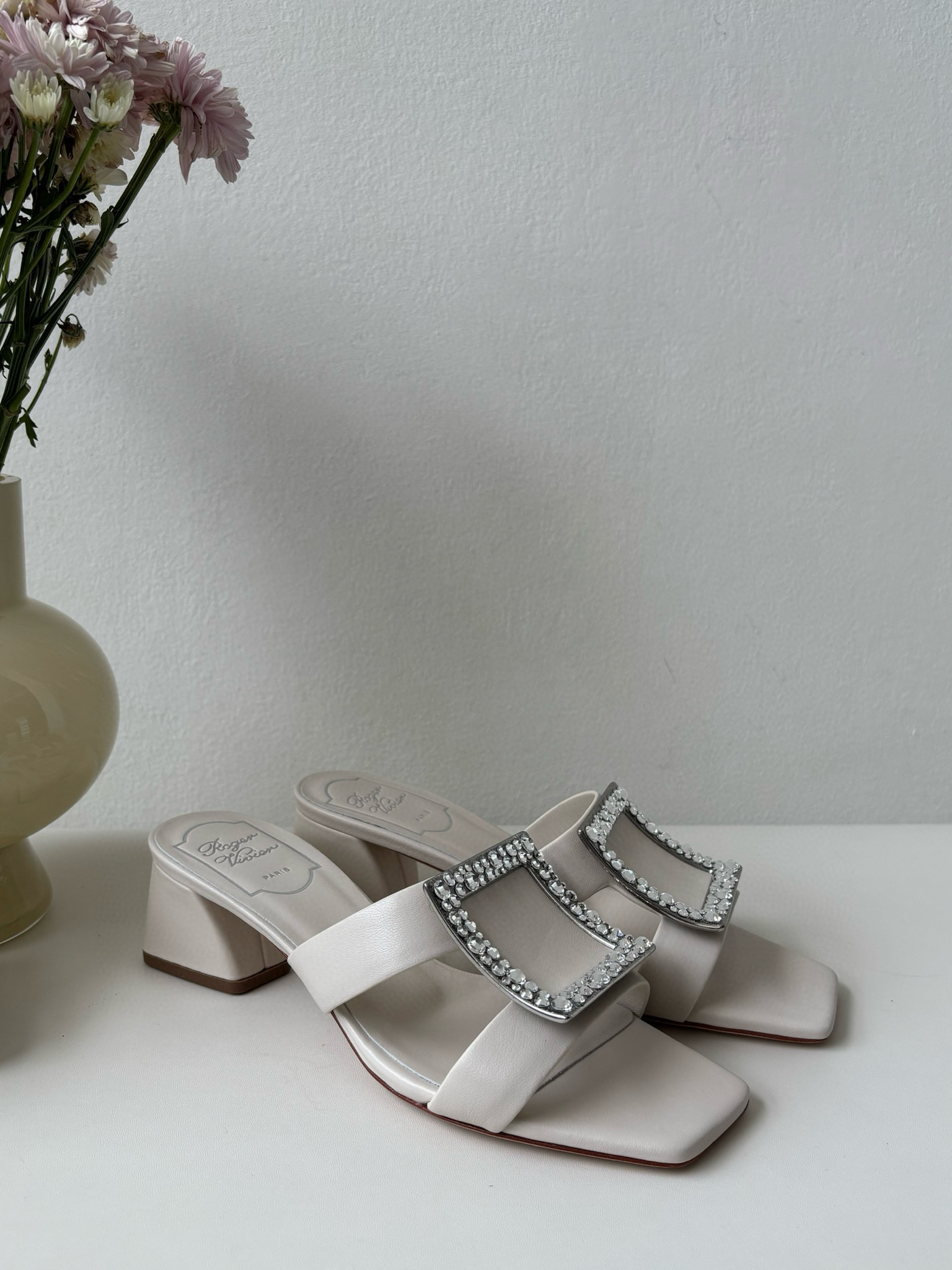 로저비비에 Roger Vivier 슬리퍼