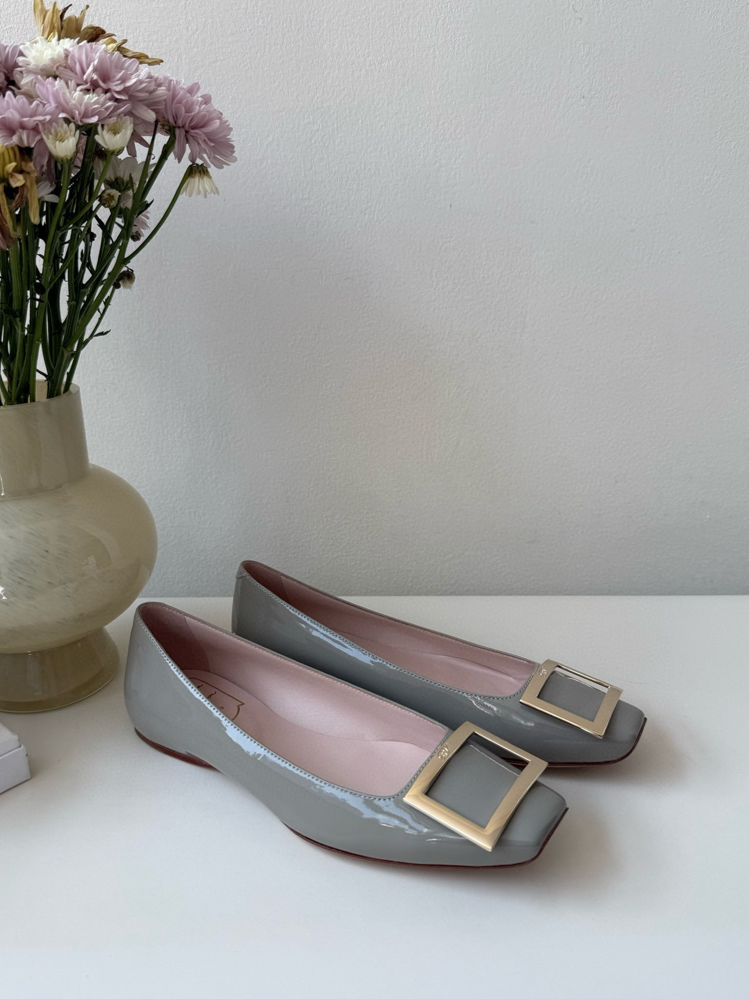 로저비비에 Roger Vivier 플랫