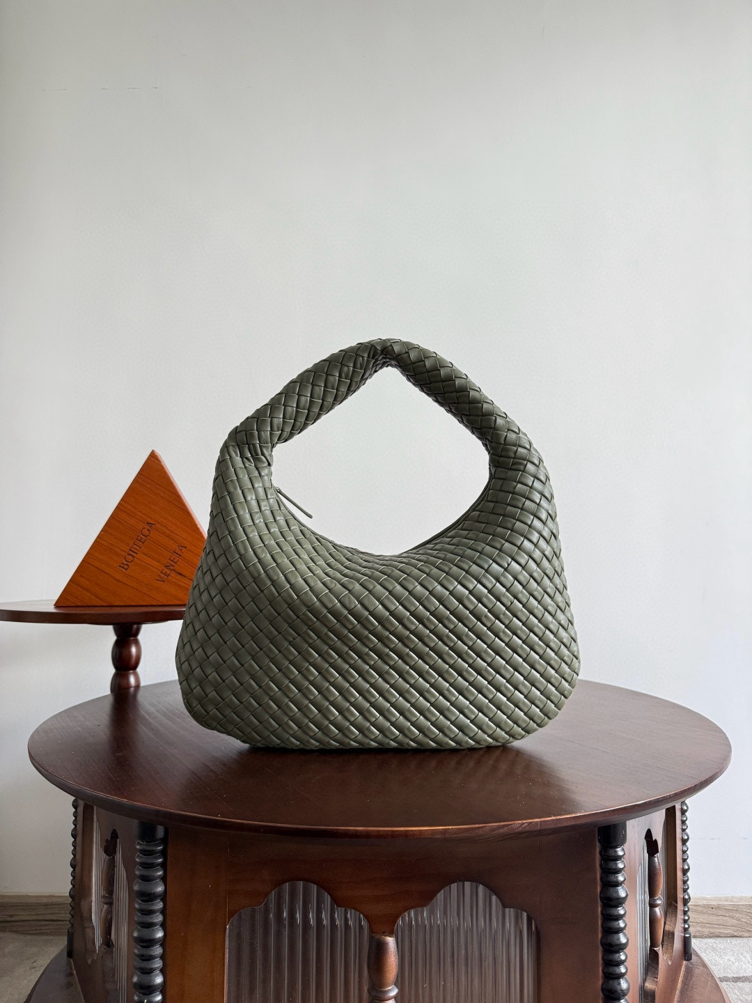 보테가베네타 Bottega Veneta 856737 Veneta 베네타 44cm