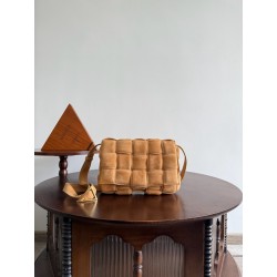 보테가베네타 Bottega Veneta 70094 Cassette 26CM