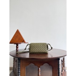 보테가베네타 Bottega Veneta 843893 Notturno 노뚜르노 21cm