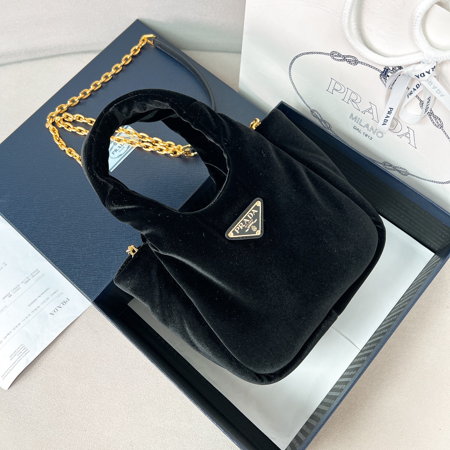 프라다 Prada 1BA410 패딩 벨벳 미니 핸드백 블랙 16cm