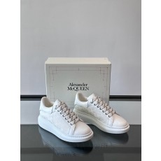 Alexander McQueen 스니커즈