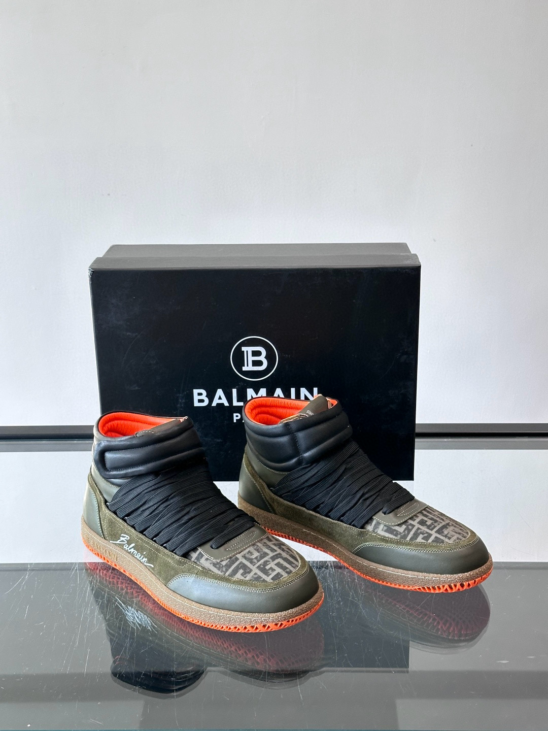 발망 Balmain Force 스니커즈