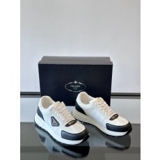 프라다 Prada 스니커즈