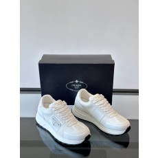 프라다 Prada 스니커즈