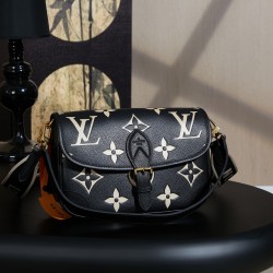 루이비통 Louis Vuitton M46386 Diane Monogram Empreinte Black 23cm