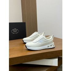 프라다 Prada 스니커즈 White
