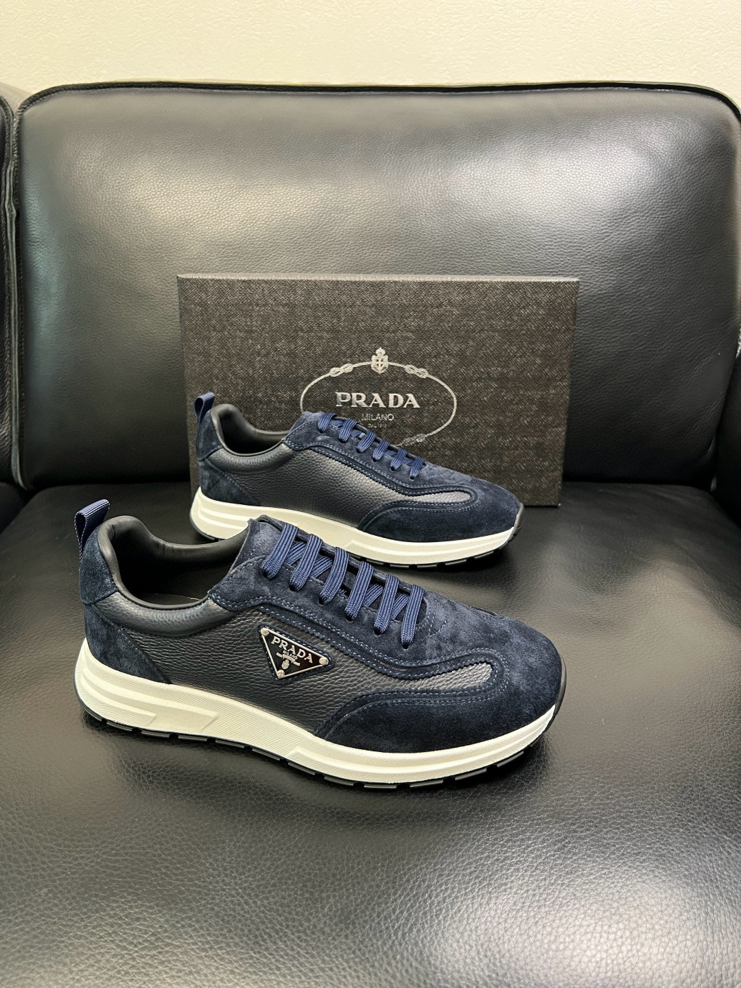 프라다 Prada 스니커즈