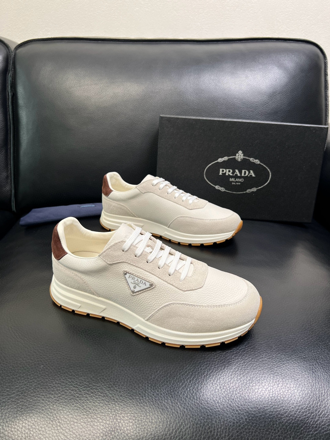프라다 Prada 스니커즈