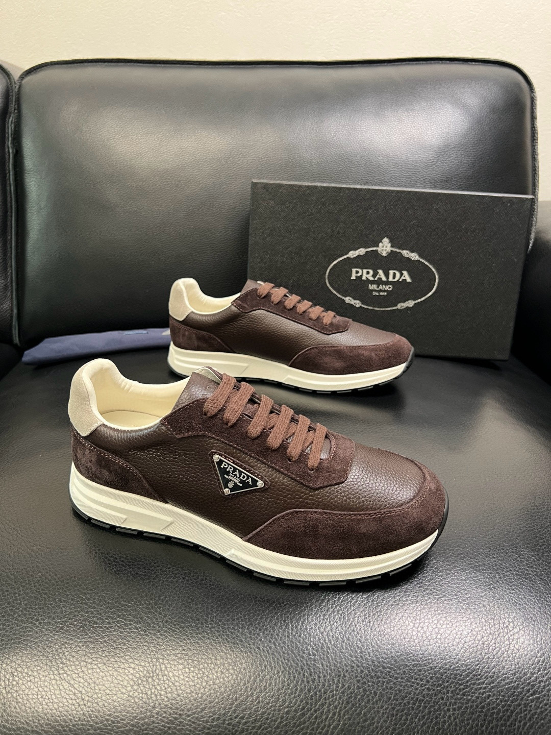 프라다 Prada 스니커즈