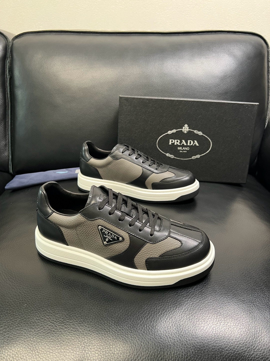 프라다 Prada 스니커즈