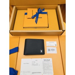 루이비통 Louis Vuitton M30295 지갑 11.5cm