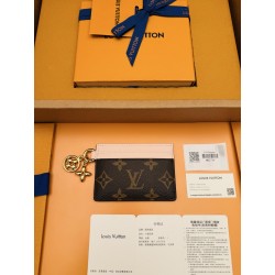 루이비통 Louis Vuitton M82739 카드 케이스 10.2cm