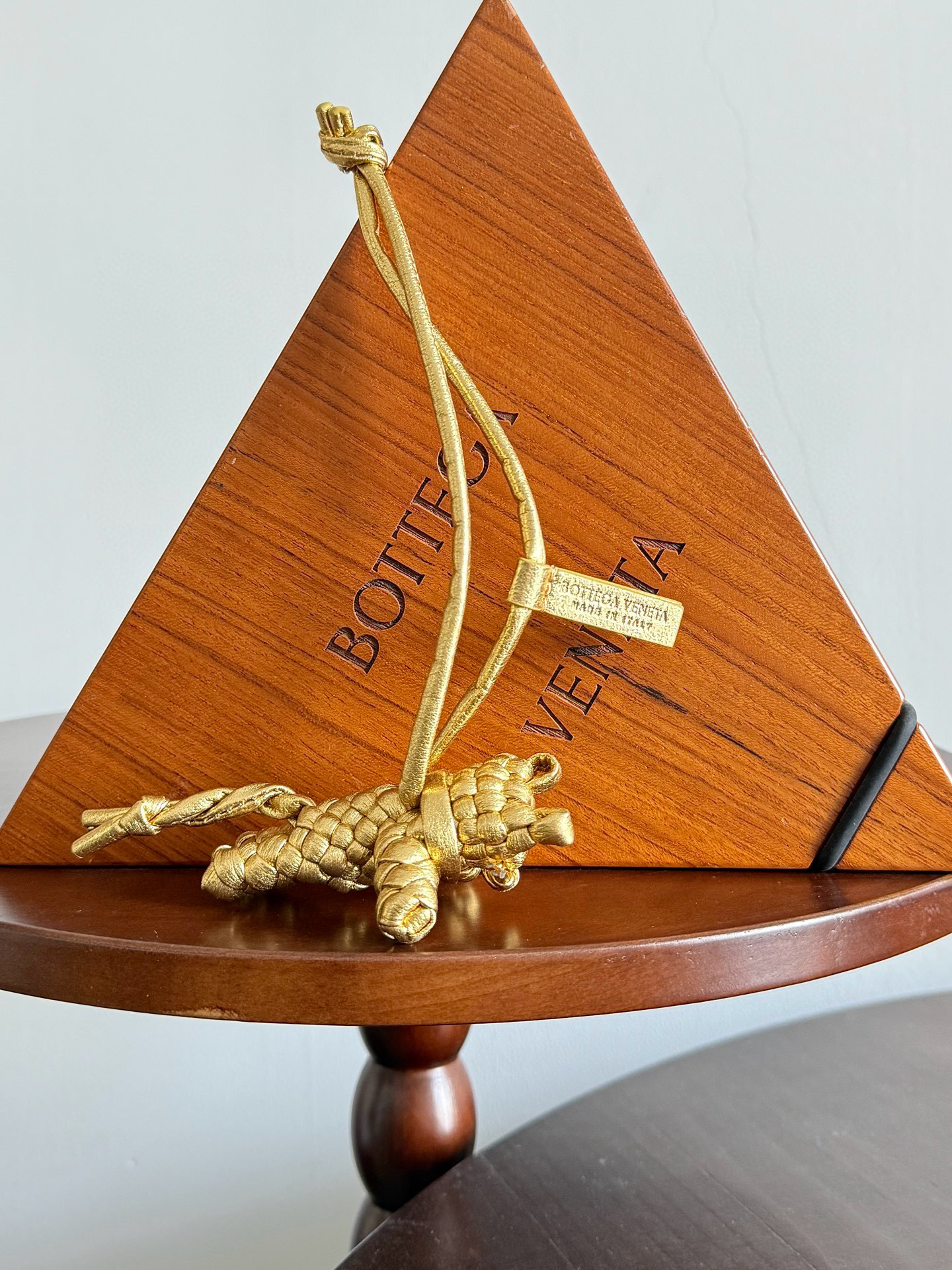 보테가베네타 Bottega Veneta 835969 캣 참