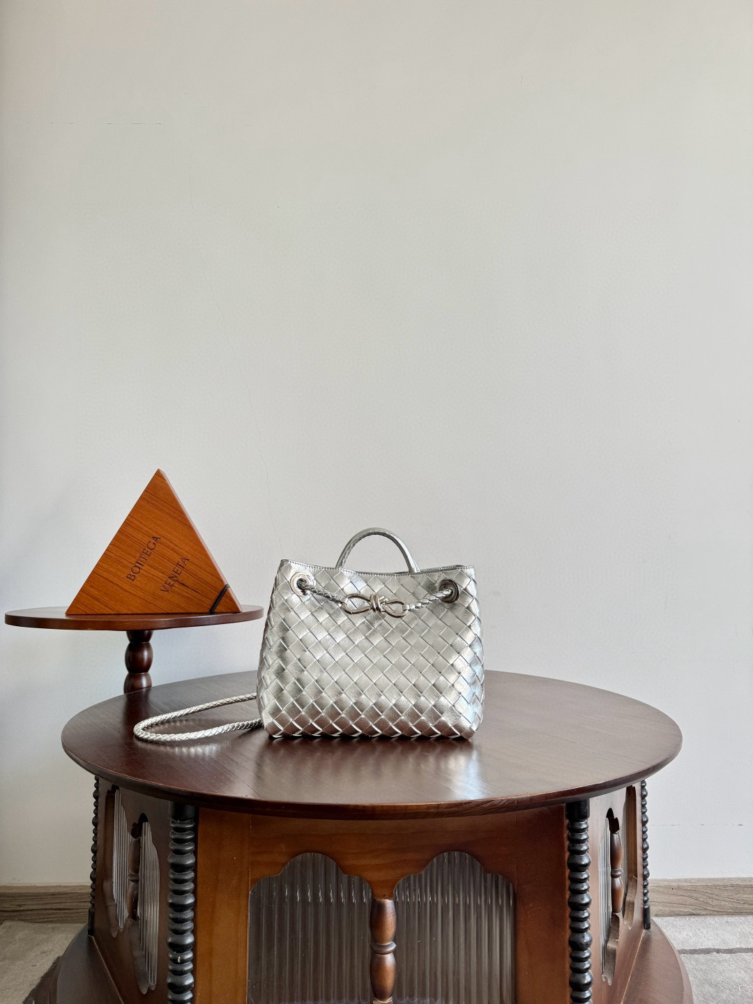 보테가 베네타 Bottega Veneta 743568 Andiamo 25cm