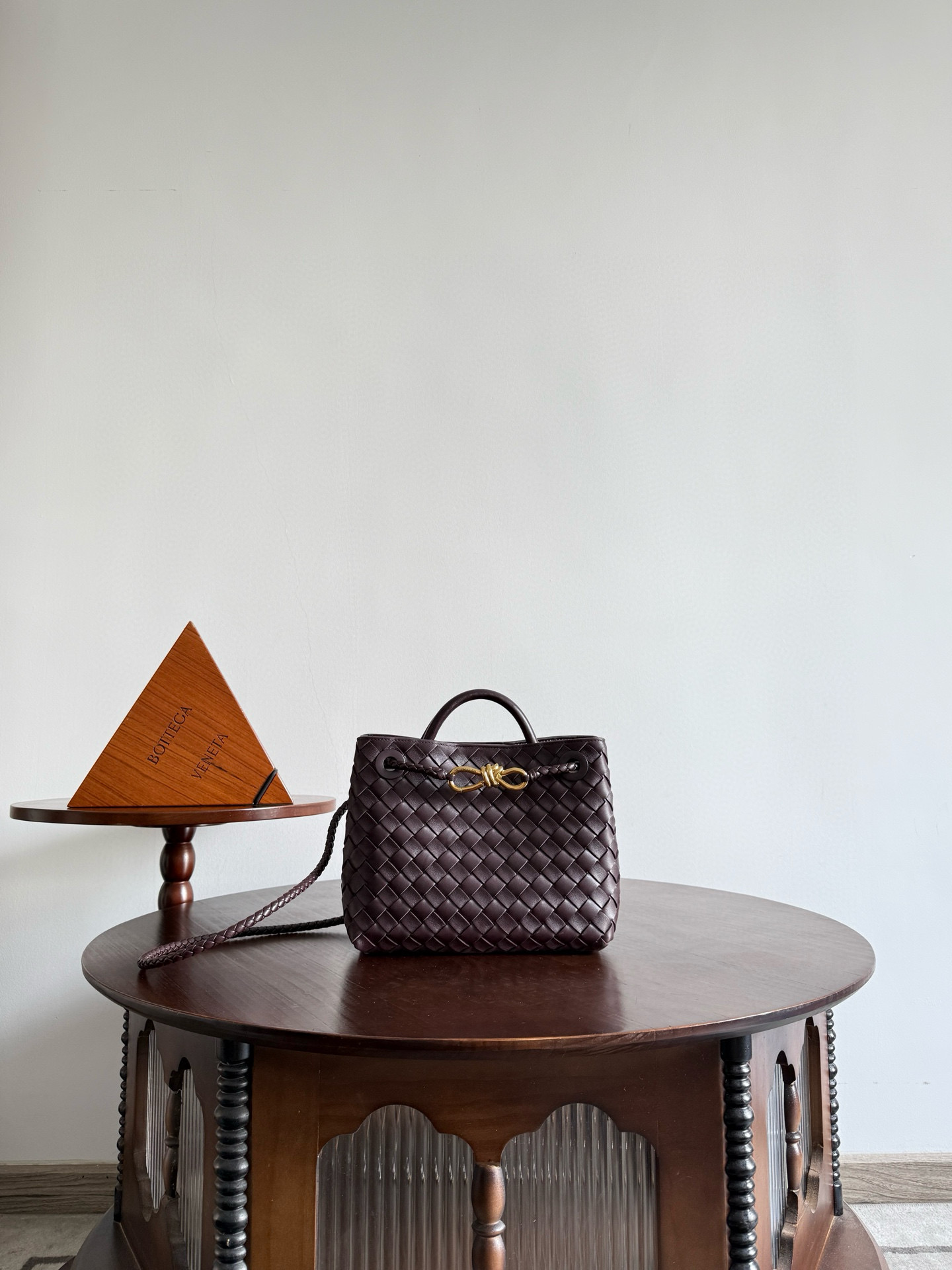 보테가 베네타 Bottega Veneta 743568 Andiamo 25cm