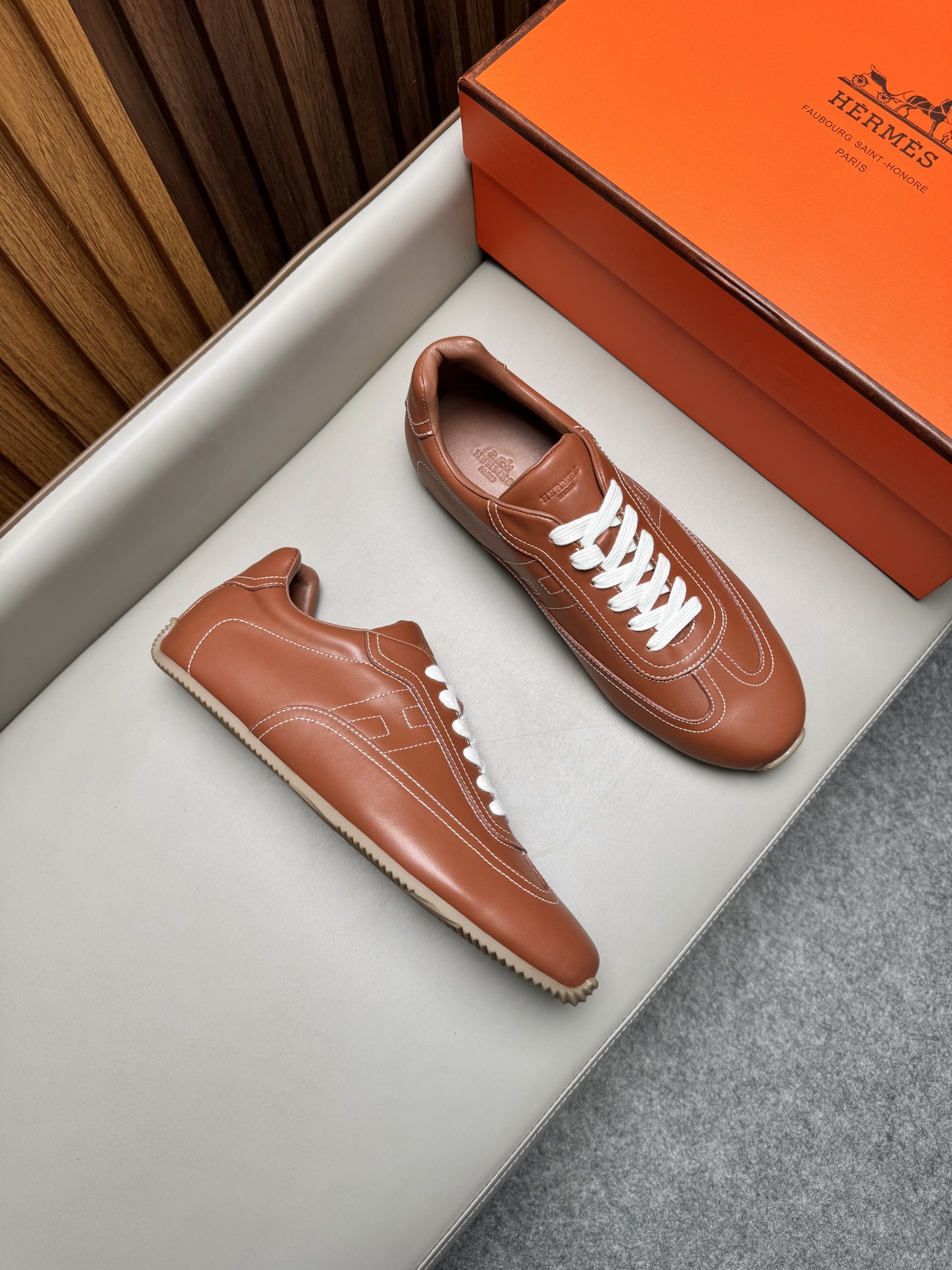 에르메스 Hermes Master 스니커즈