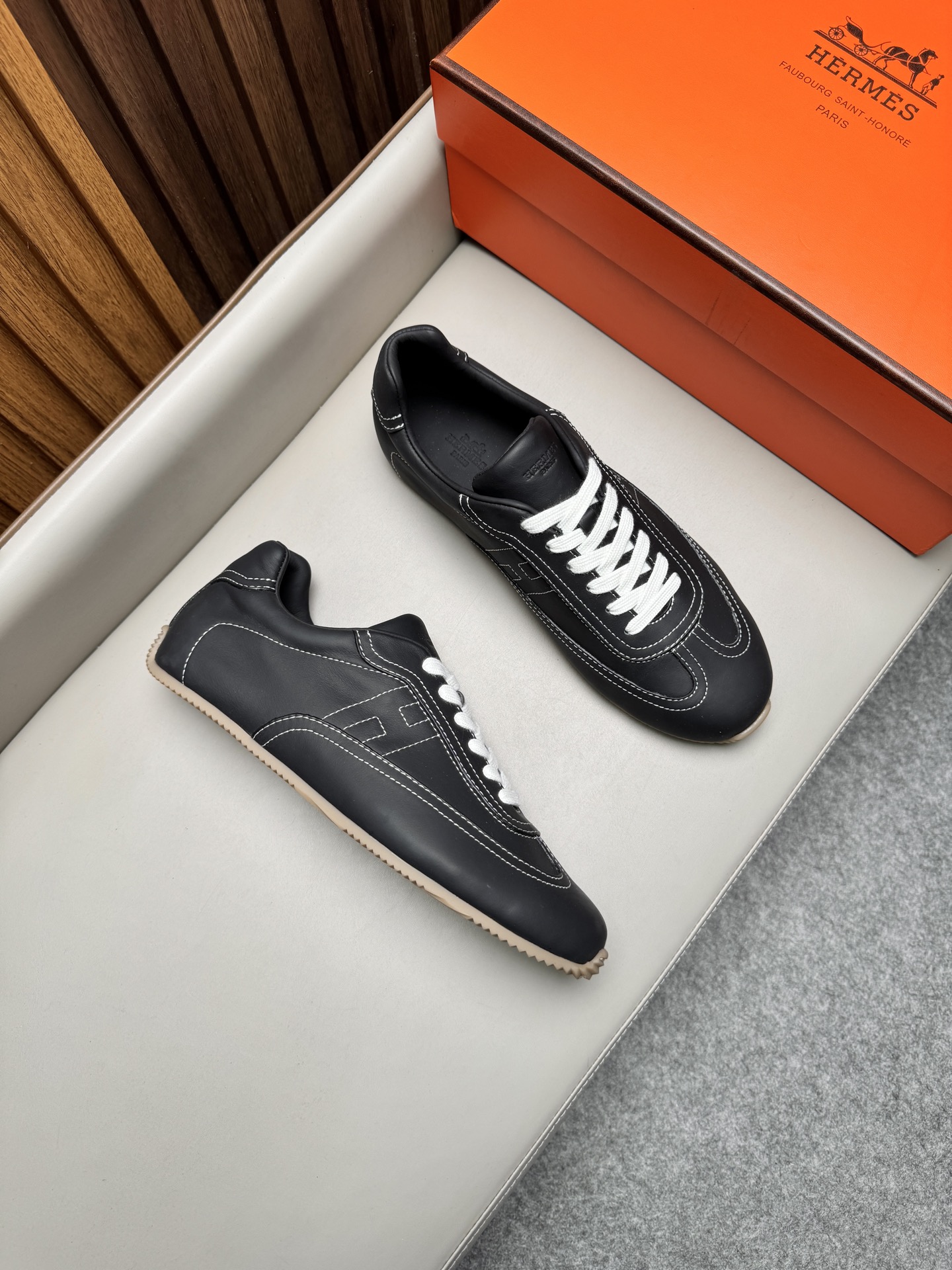 에르메스 Hermes Master 스니커즈