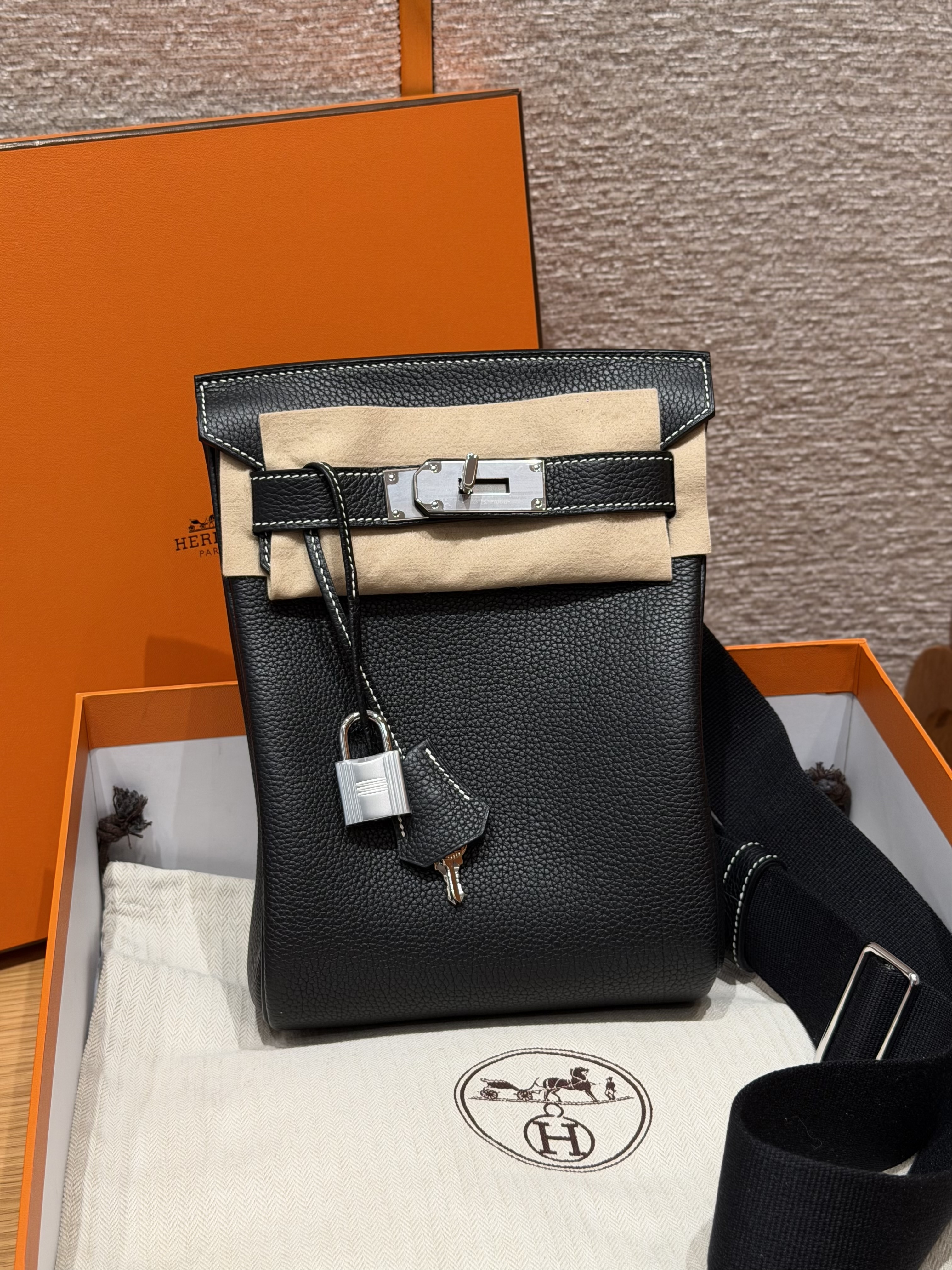 에르메스 Hermes Hac a dos 28cm Togo 89 noir/silver