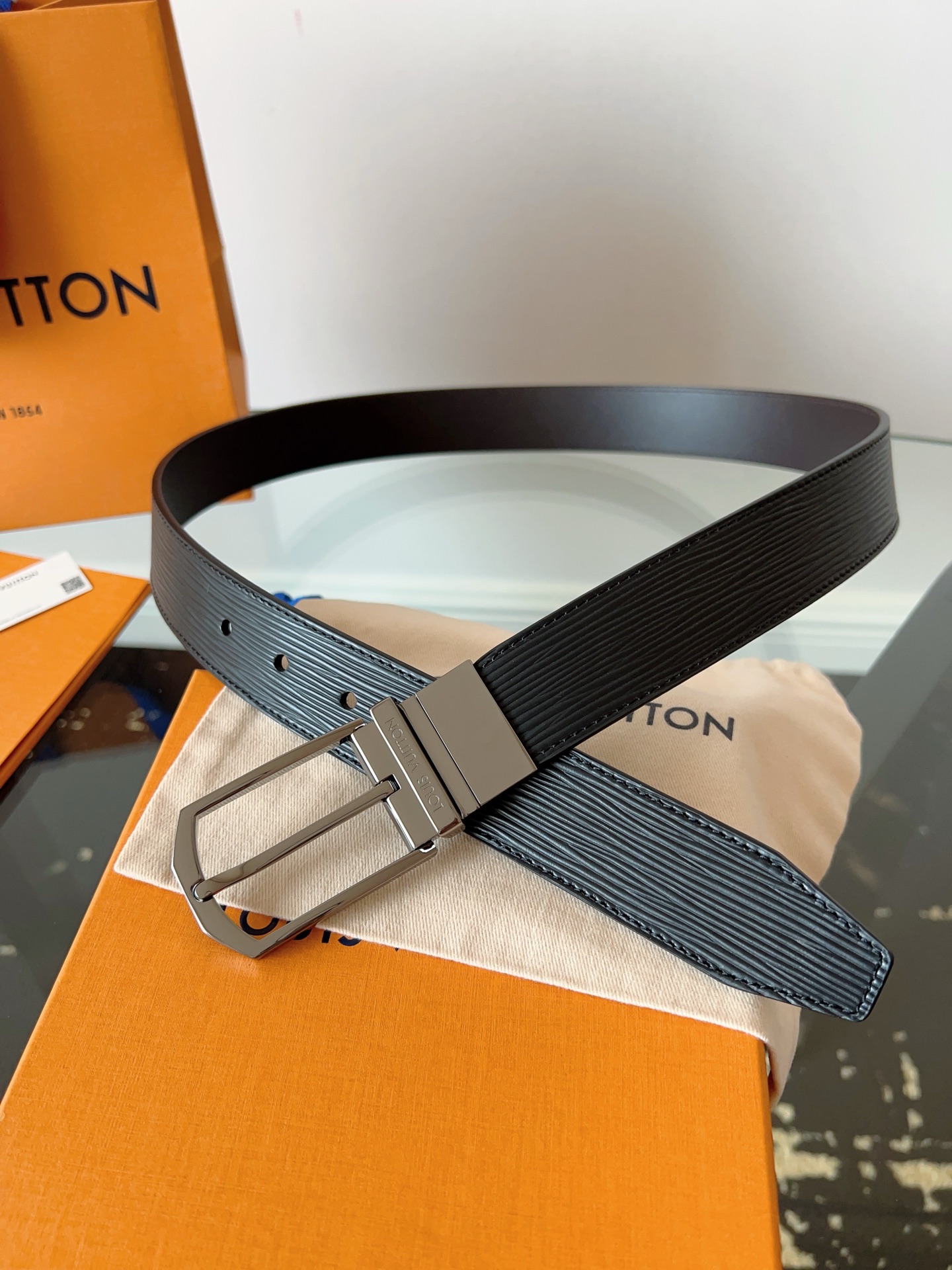 루이비통 Louis Vuitton 벨트 35mm