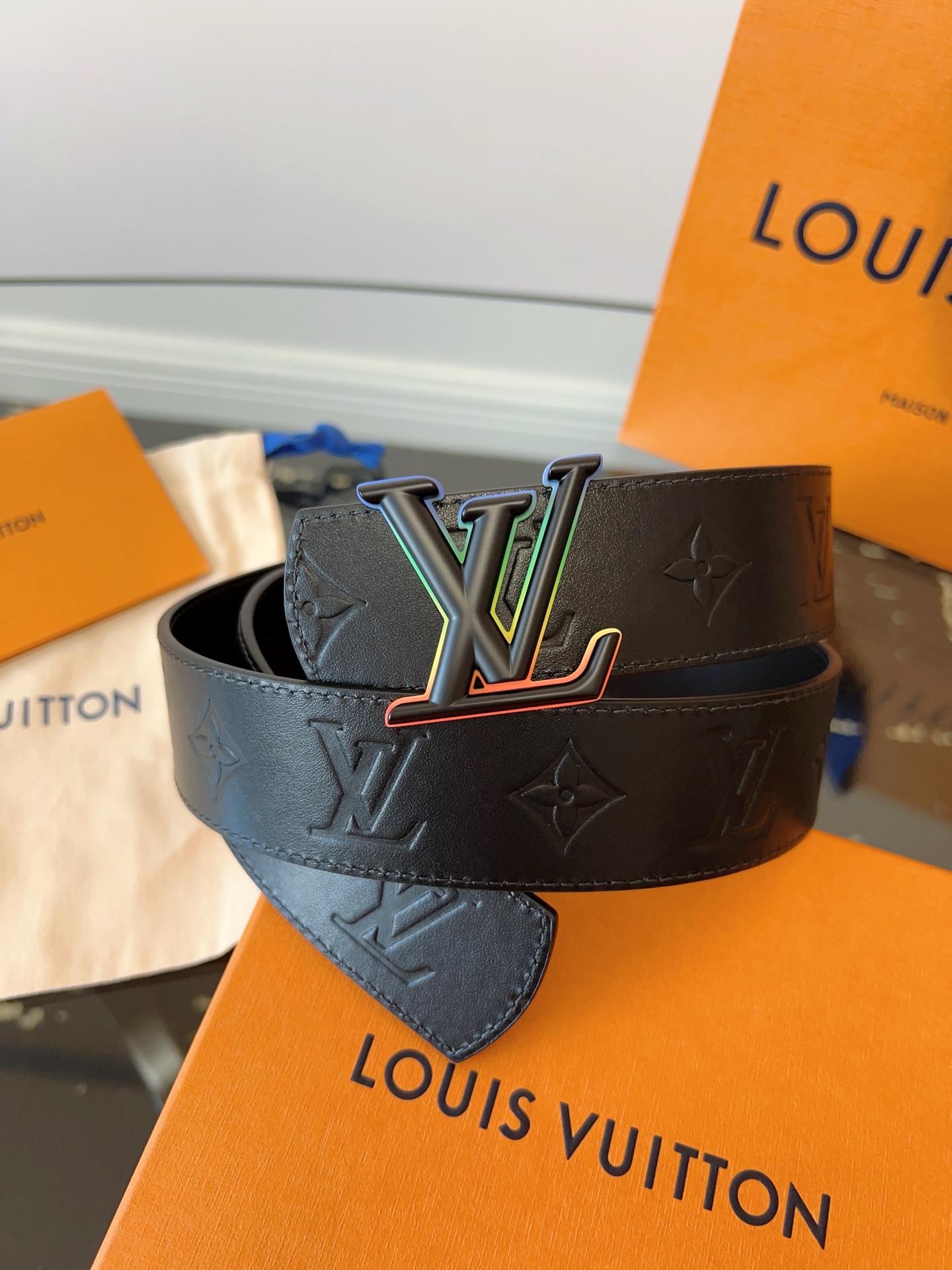 루이비통 Louis Vuitton 벨트 40mm